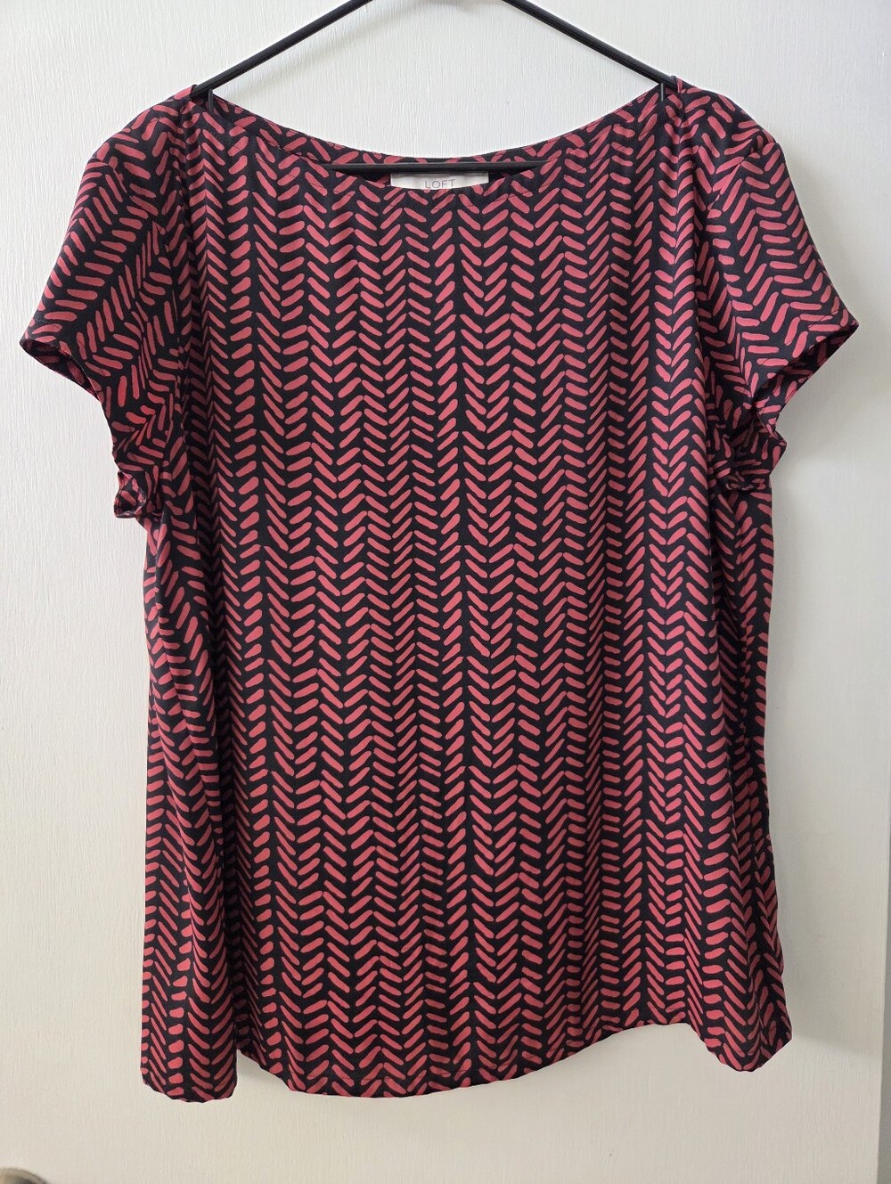 Patterned LOFT top Women's XL
